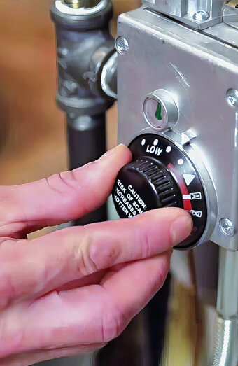 https://duncraighotwater.com.au/uploads/2025/06/hot-water-installs-57724.jpg