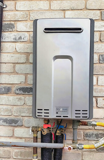 https://duncraighotwater.com.au/uploads/2025/06/instant-hot-water-systems-48570.jpg