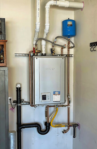 https://duncraighotwater.com.au/uploads/2025/06/instant-hot-water-systems-98444.jpg